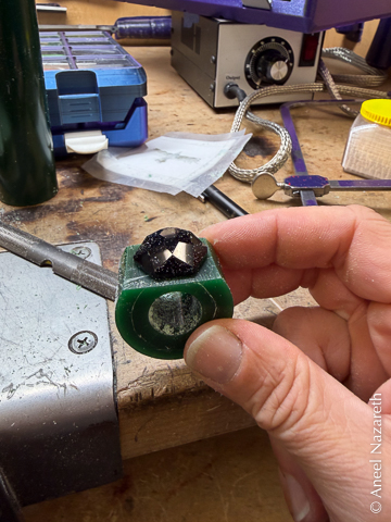 The initial slice of ring blank to support the stone